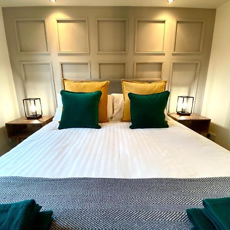 Monart Stylish City Centre Apartment, 2 Bed, Sleeps 6 Perth Bagian luar foto