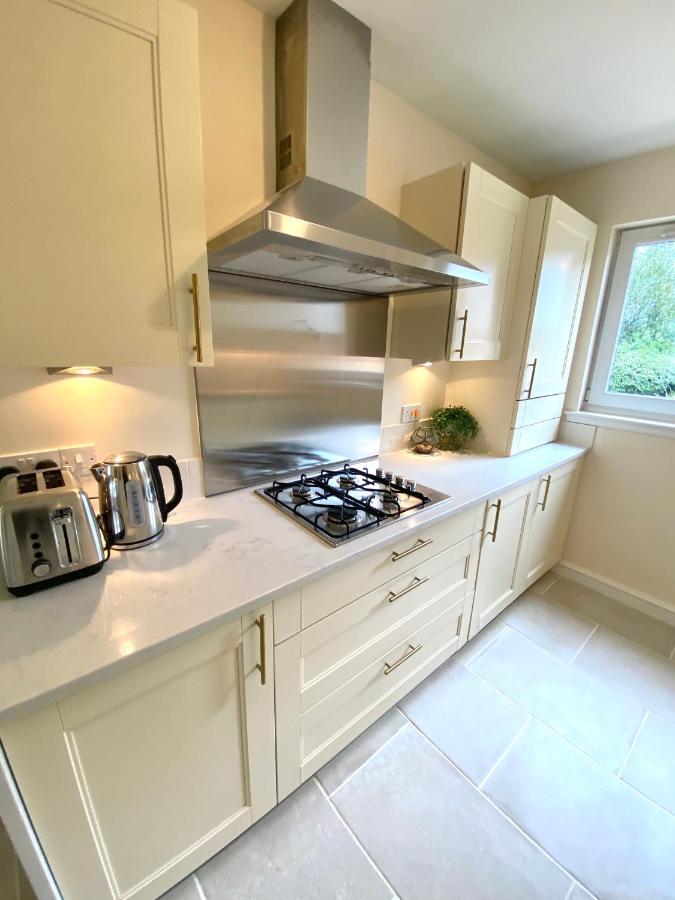 Monart Stylish City Centre Apartment, 2 Bed, Sleeps 6 Perth Bagian luar foto